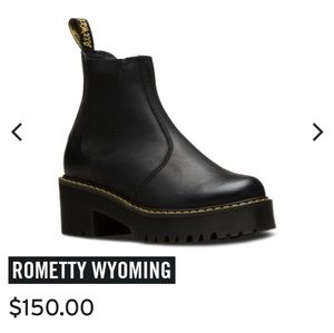 Size 8 Dr. Martens rometty boots